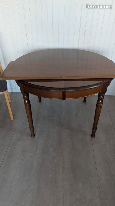 Table en merisier (image 2)