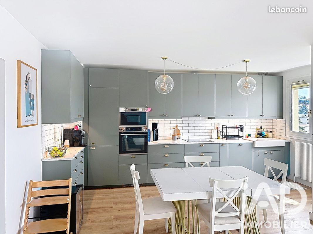 Appartement 5 pièces 102 m² · à Tassin-la-Demi-Lune · 102 m² · 399 000 €