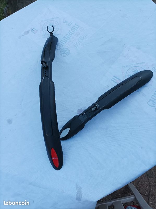 Garde boue très bon état (image 1)
