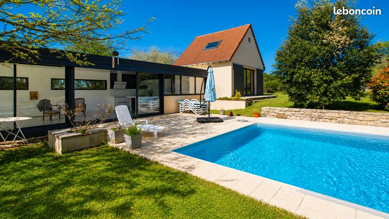Propriété 6 pièces 196 m²