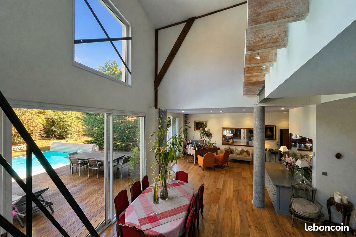 Maison 7 pièces 240 m² · à Bordeaux · 240 m² · 995 000 €