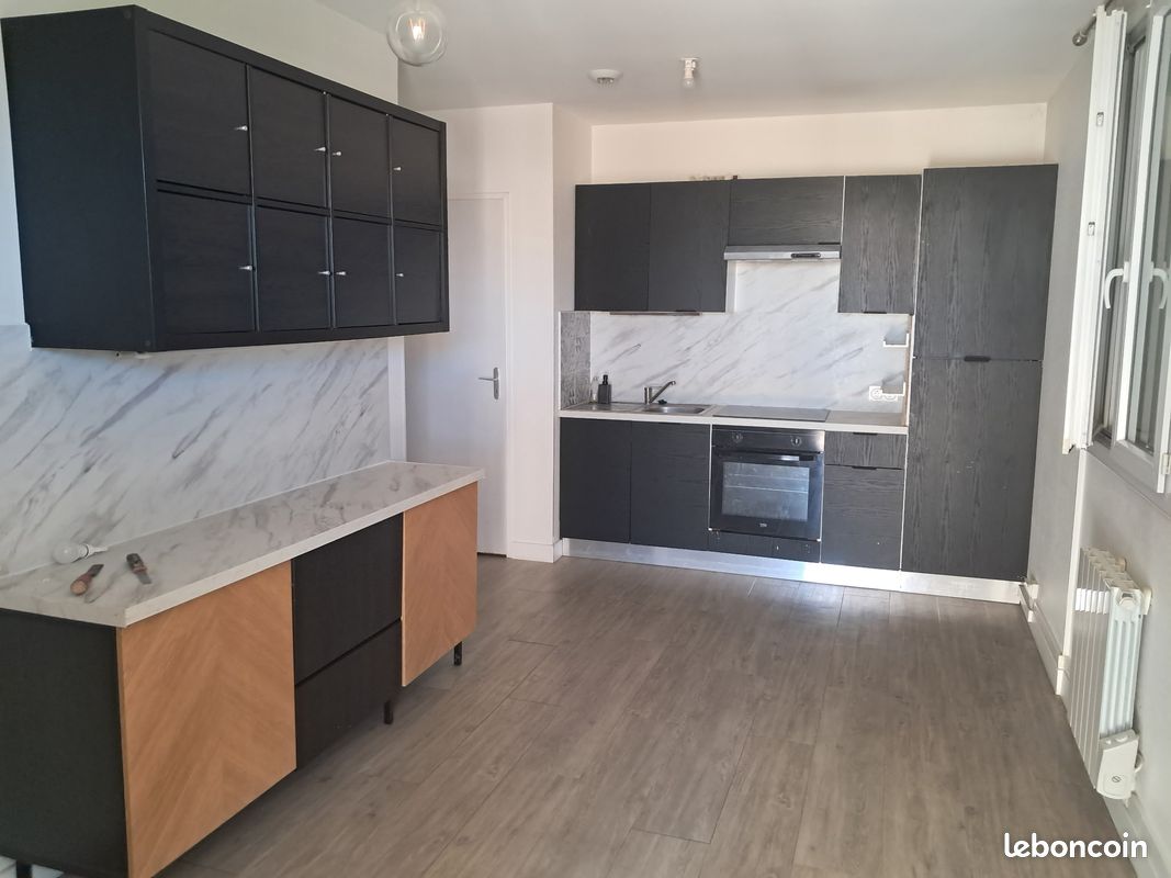 Appartement 3 pièces 72 m² · à Vaulx-en-Velin · 72 m² · 1 230 €/mois