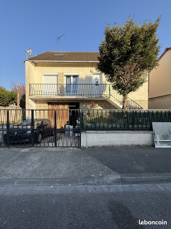 Maison 7 pièces 135 m² · au Blanc-Mesnil · 135 m² · 314 000 €