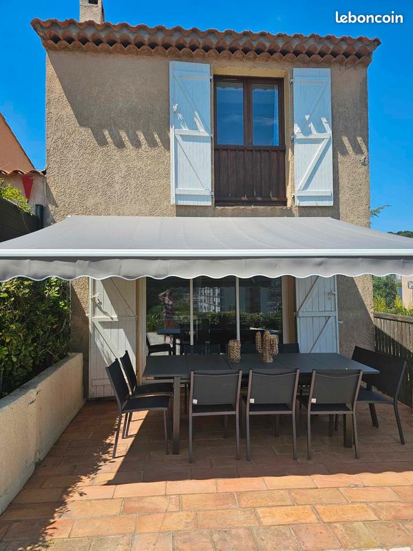 Mazet cosy climatisé - Capacité 10 personnes - Piscine en copropriété, terrasses & jardin - Plage accessible à pied - Ville Sainte-Maxime (image 3)
