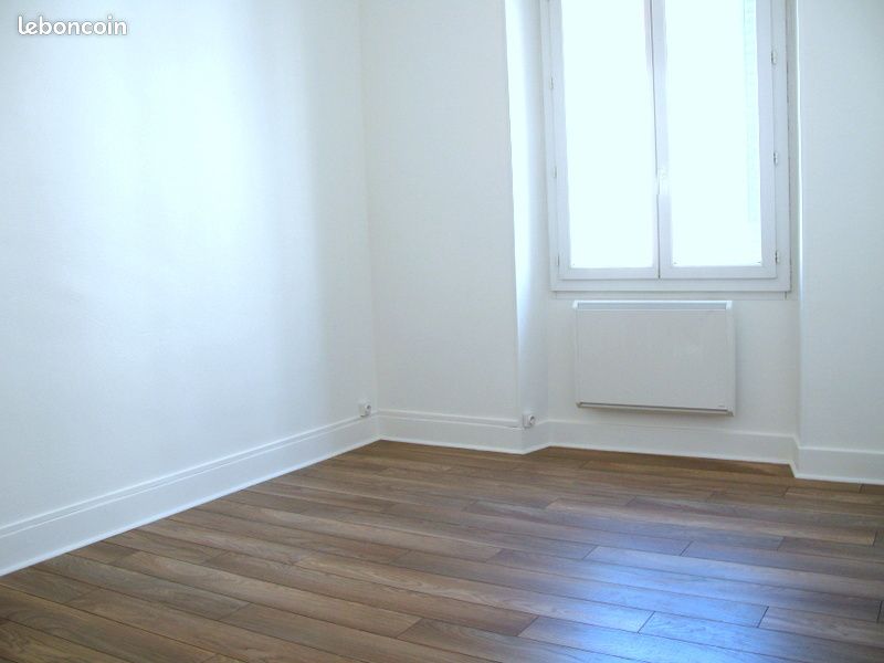 Appartement 1 pièce 28 m² · à Grenoble · 28 m² · 469 €/mois