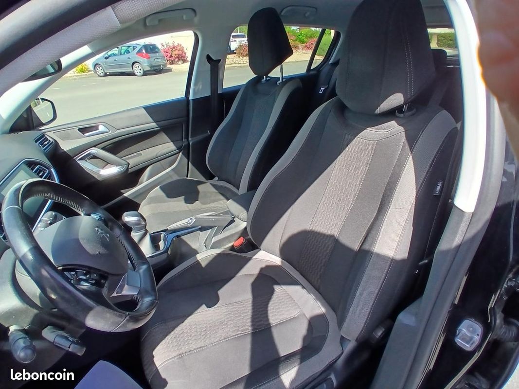 PEUGEOT 308 1.2i PureTech 12V S&S - 110 II 2013 BERLINE Style PHASE 1 (image 14)