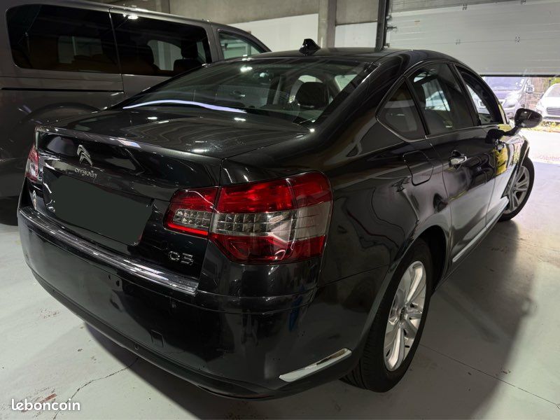 Citroën C5 2.0 HDI 136ch EXCLUSIVE - 160 000 Kms - GPS - REG/LIM - CARNET D’ENTRETIEN (image 2)