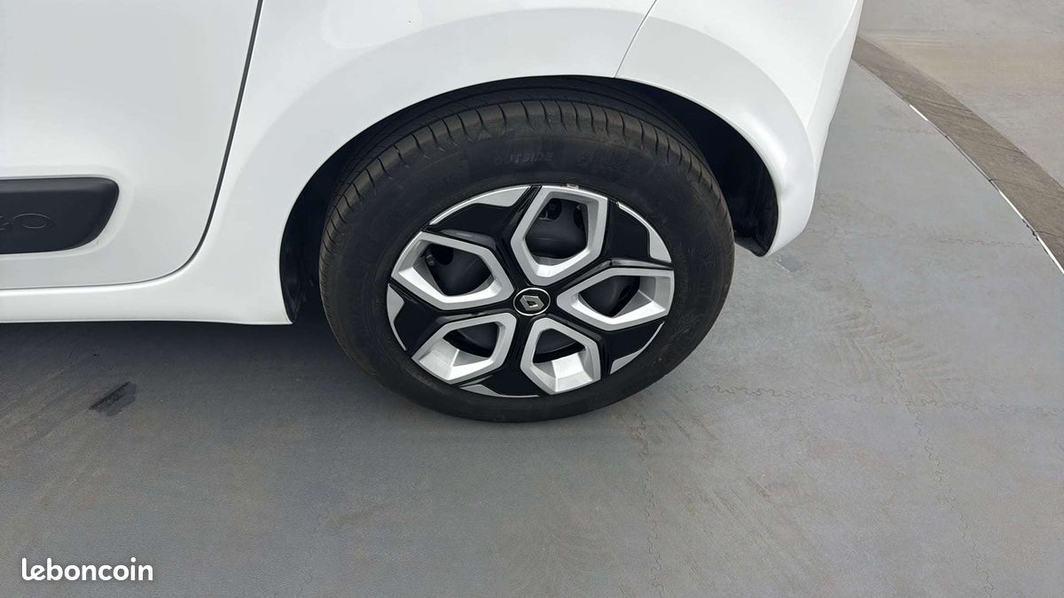 Renault twingo iii sce 65 equilibre (image 22)