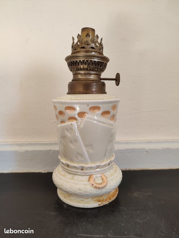 Lampe huile ancienne dans éclairage et lampes du xixe siècle
