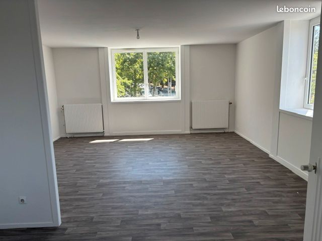 📌 Rare à Torcy Lumineux T4 de 84 m² rafraîchi, cuisine ouverte et équipée & DPE B (Faibles charges ) – Proche RER A & Commerces – Tout à pied (image 1)