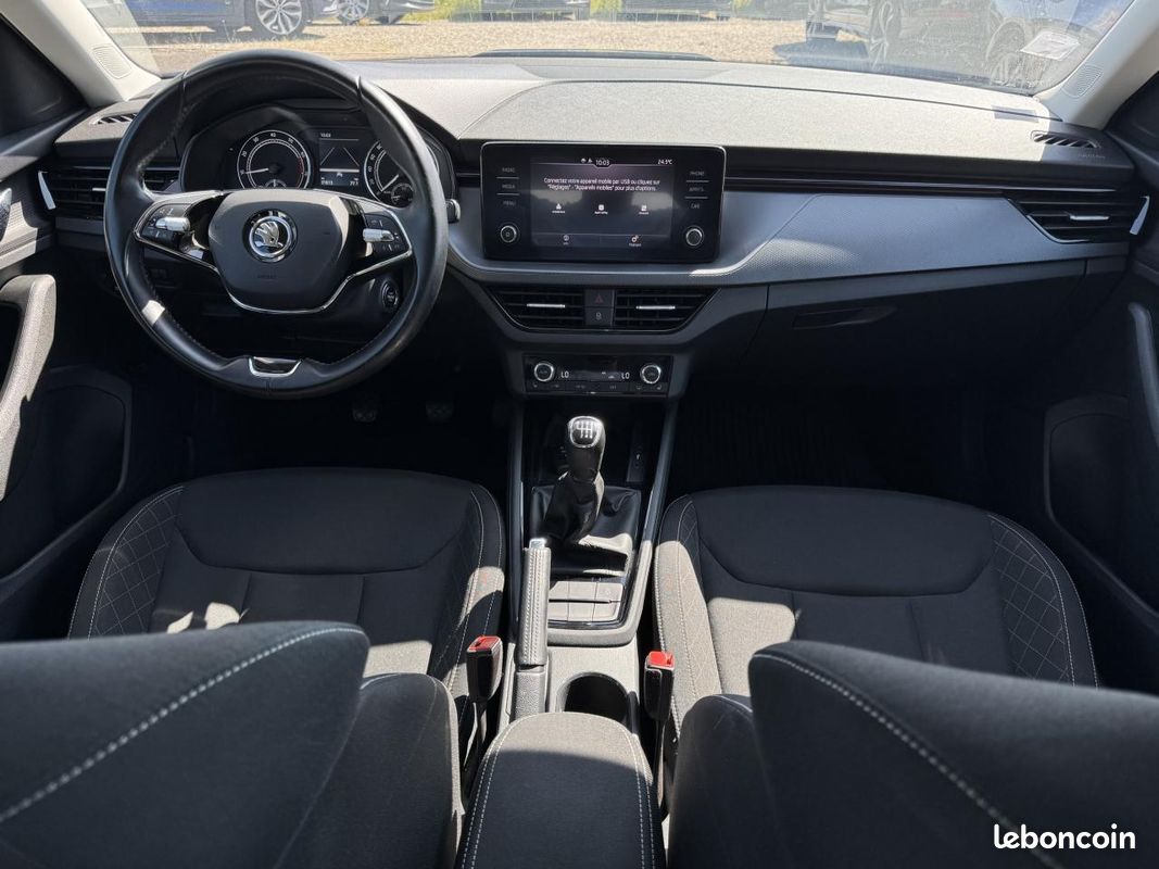 SKODA KAMIQ 1.0 TSI Evo 110ch Ambition 1erMain Keyless Carplay Hayon Electrique Siege chauffant (image 4)