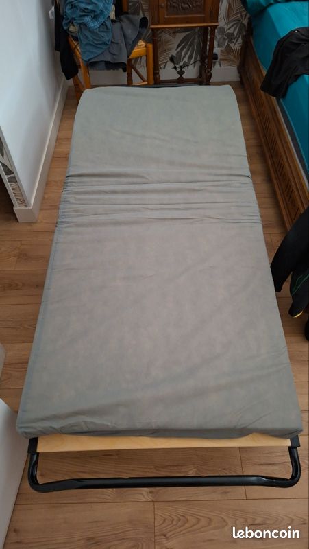 Lit d'appoint pliable (image 1)