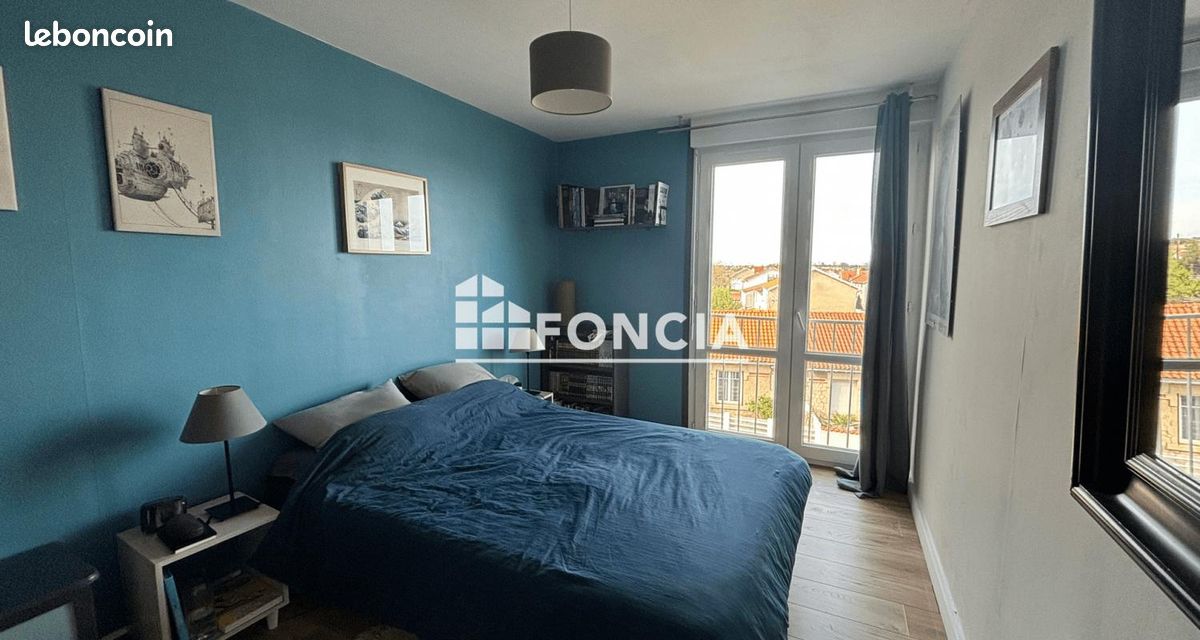 Appartement 2 pièces 49 m² - La Rochelle 17000 (image principale 2)
