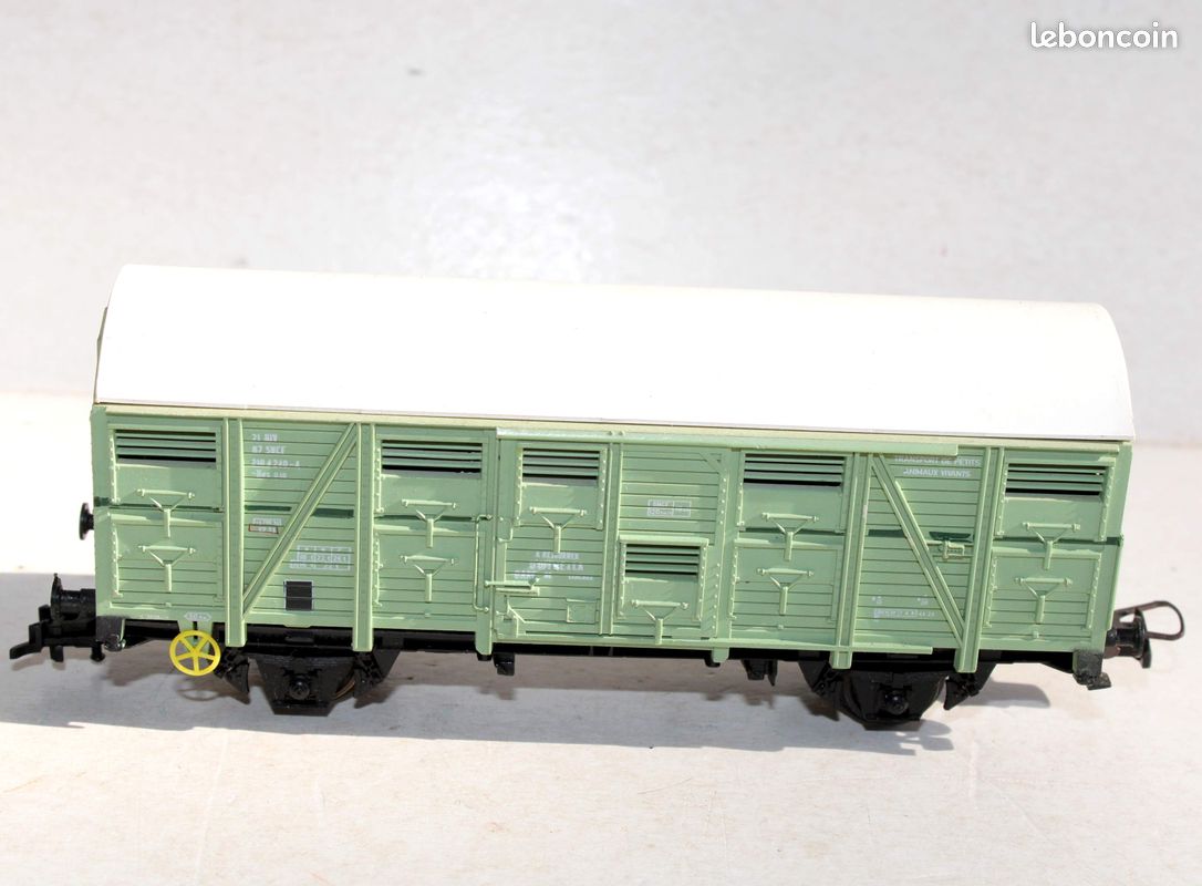 Wagon Couvert ROKAL Gris échelle HO - Modèle GVS 164 - Occasion époque III (1946-1970)