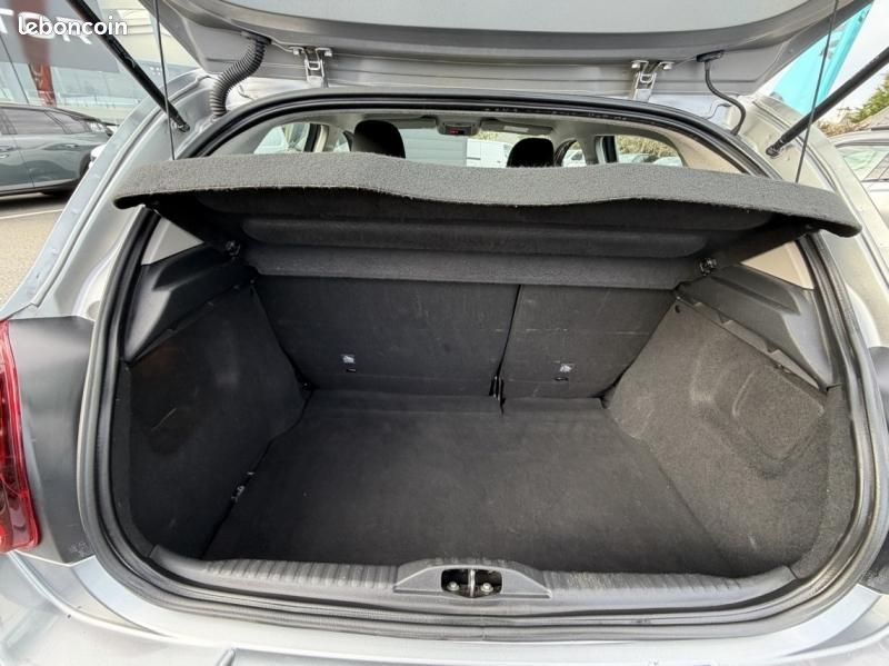 Citroen C3 1.5 BlueHDi 100 S&S Feel (image 9)