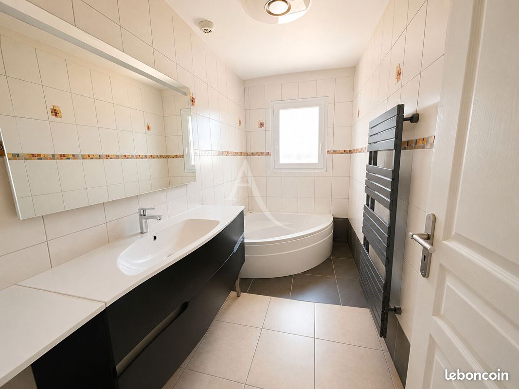 Propriété 7 pièces 175 m² (image 12)
