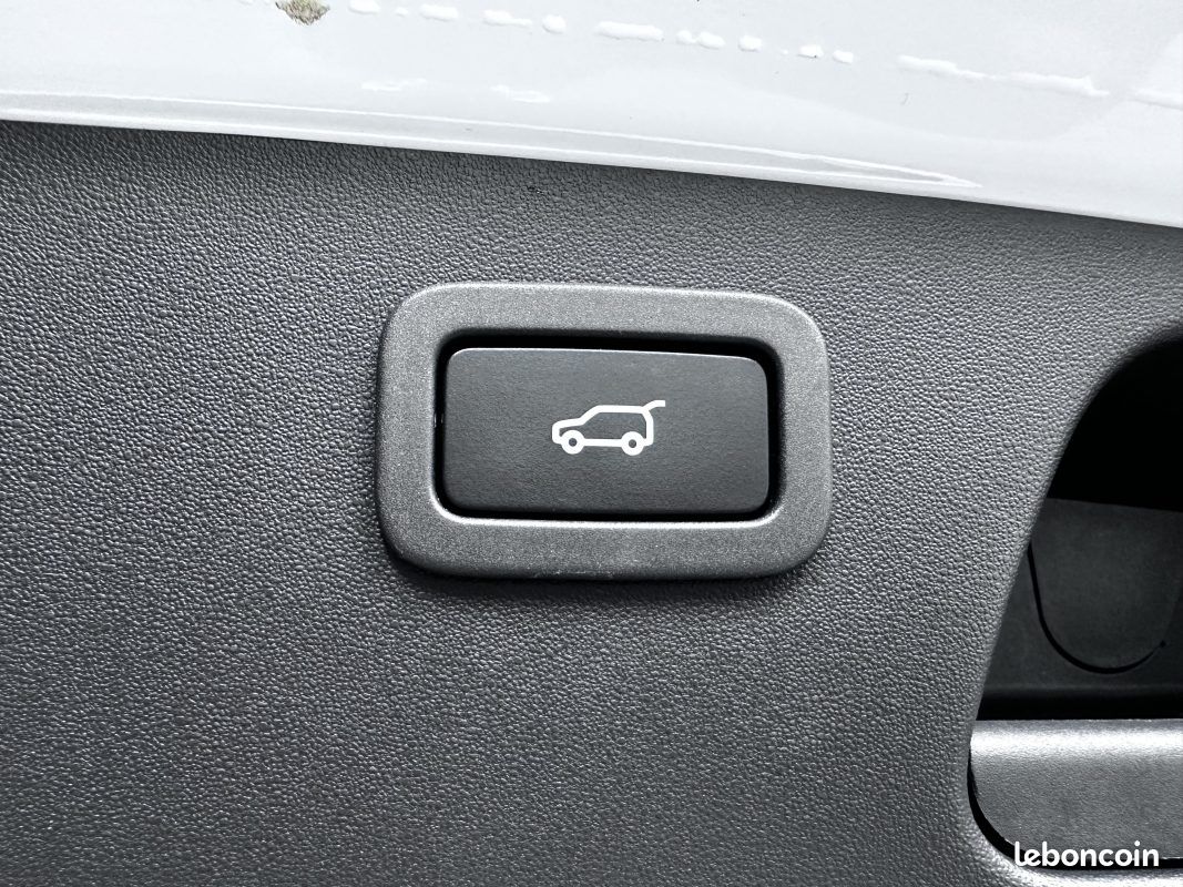 Jaguar e-pace jaguar e-pace 2.0d 150cv r-dynamic s 2018 (image 23)