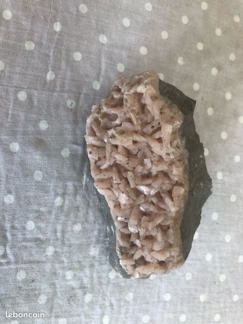Mineraux cristal dolomite rose pink cristal (image 2)