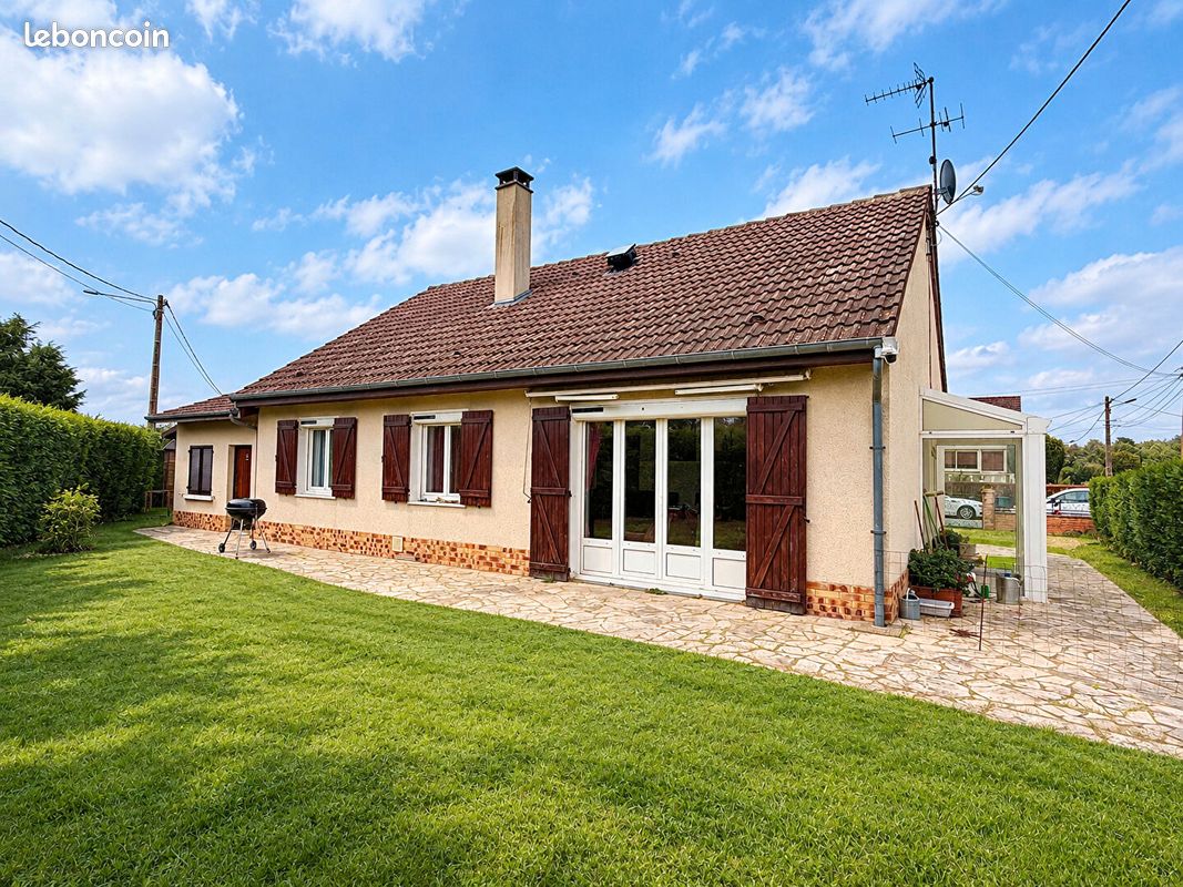 Maison 3 pièces 84 m² · à Mesnils-sur-Iton · 84 m² · 159 500 €