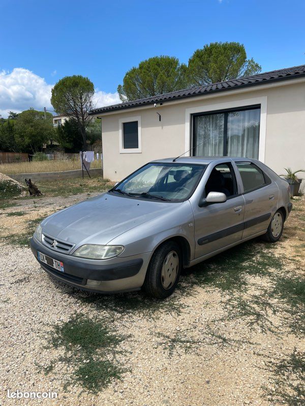Cache Comodo (cache-culbuteur) Avant Pour Citroën Xsara Berline 2L HDi 1999 - Pièce D'origine Occasion