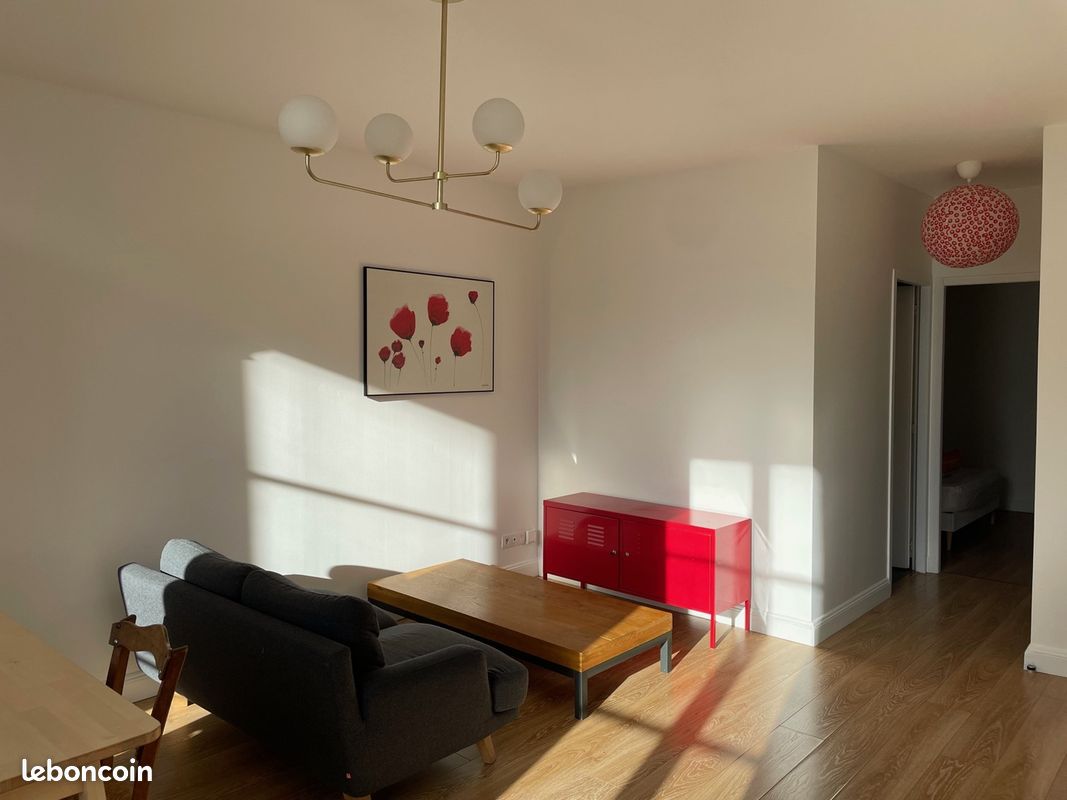 Appartement 2 pièces 43 m² · à Bordeaux · 43 m² · 890 €/mois
