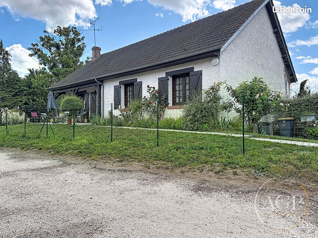 Maison 5 pièces 138 m² · à Sandillon · 138 m² · 219 000 €
