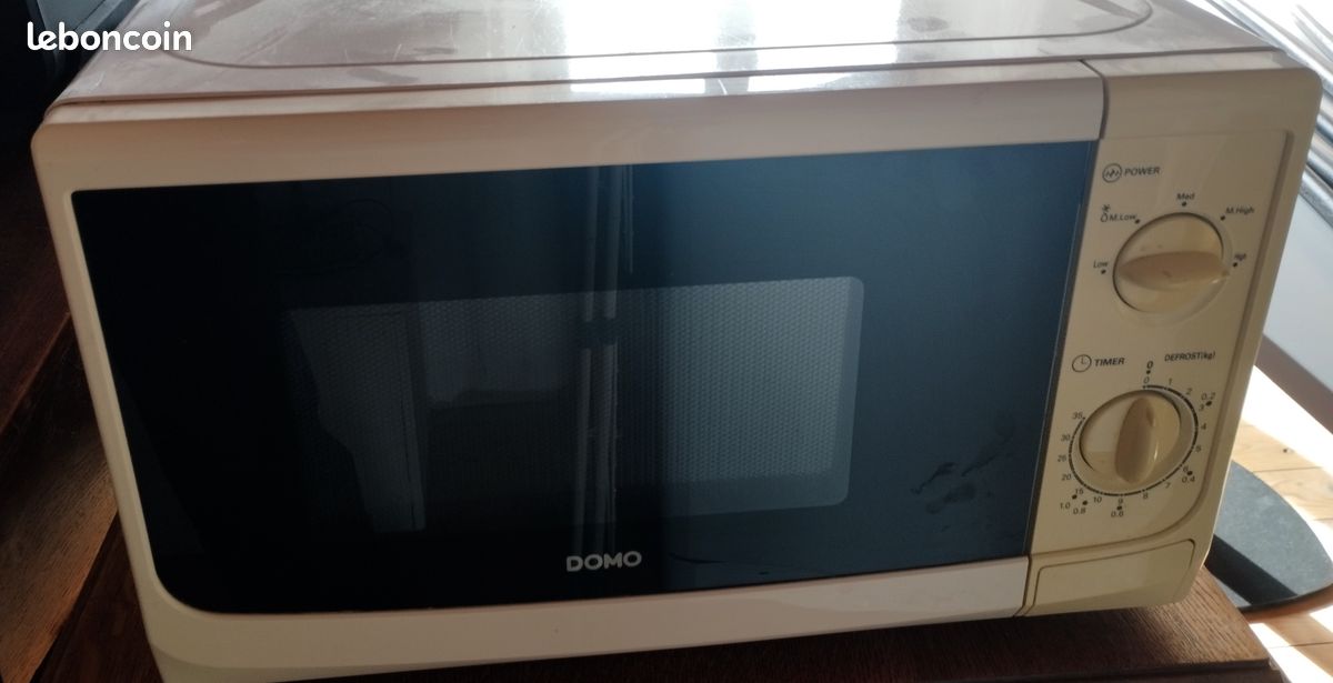 Mini four Domo de 1050W DO2324 (image 1)