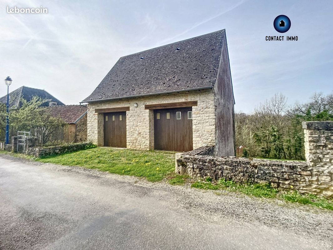 Maison de ville 9 pièces 198 m² - Chartrier-Ferrière 19600 (image principale 18)