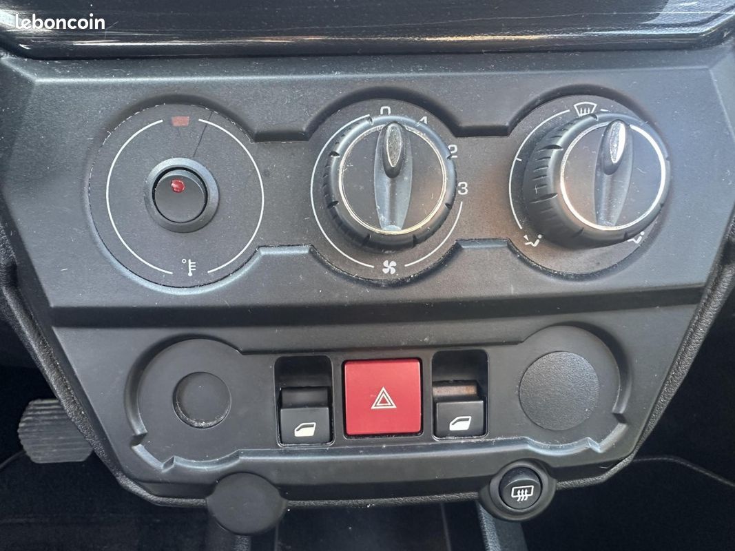 Aixam E COUPE PREMIUM (image 7)