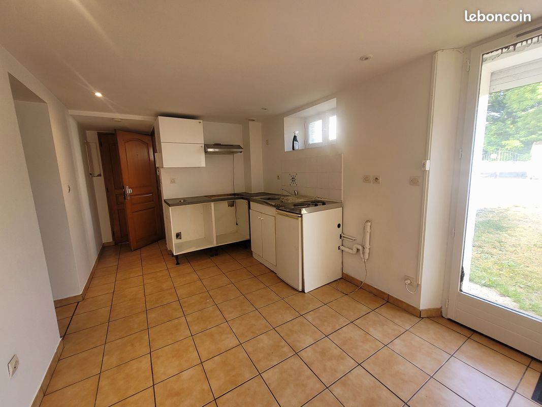 Appartement 1 pièce 38 m² · à Pont-Sainte-Maxence · 38 m² · 400 €/mois