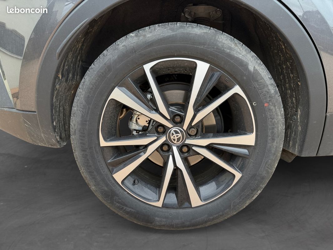 TOYOTA C-HR 1.8 140H Dynamic business 98Ch Garantie 12 mois (image 18)