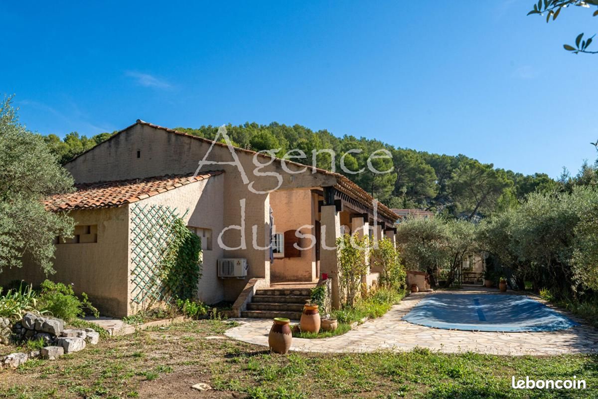 Maison 6 pièces 162 m² · à Saint-Zacharie · 162 m² · 588 000 €