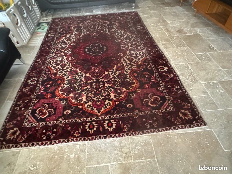 Tapis laine très grand Très bon état Prix non négociable sinon je garde (image 1)
