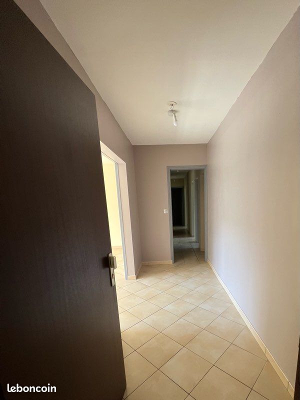 Appartement 4 pièces 100 m² · à Chaumont · 100 m² · 795 €