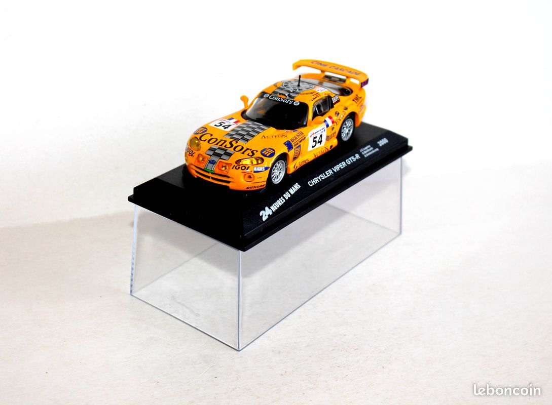 Chrysler Viper GTS-R  24 Heures du Mans  au 1/43