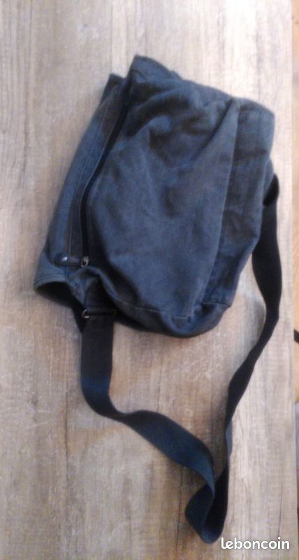 Sacoche bandoulière tissu noir (image 5)