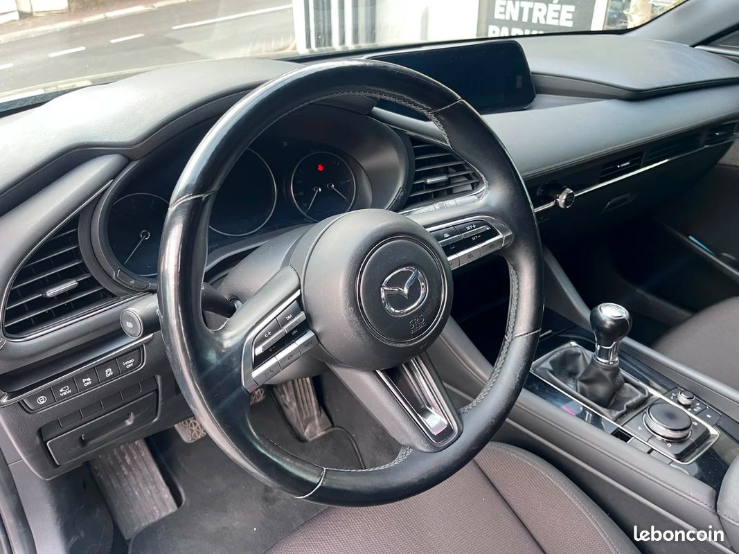 MAZDA MAZDA 3 2.0 Skyactiv-x 180ch AWD Sportline / Suivit Mazda/ Vidange Neuve / Garantie Mazda / Bien Optionné / (image 13)