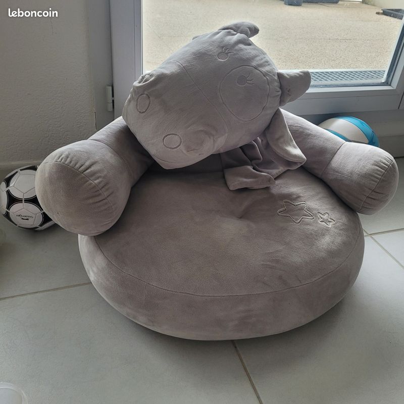 Fauteuil peluche (image 1)