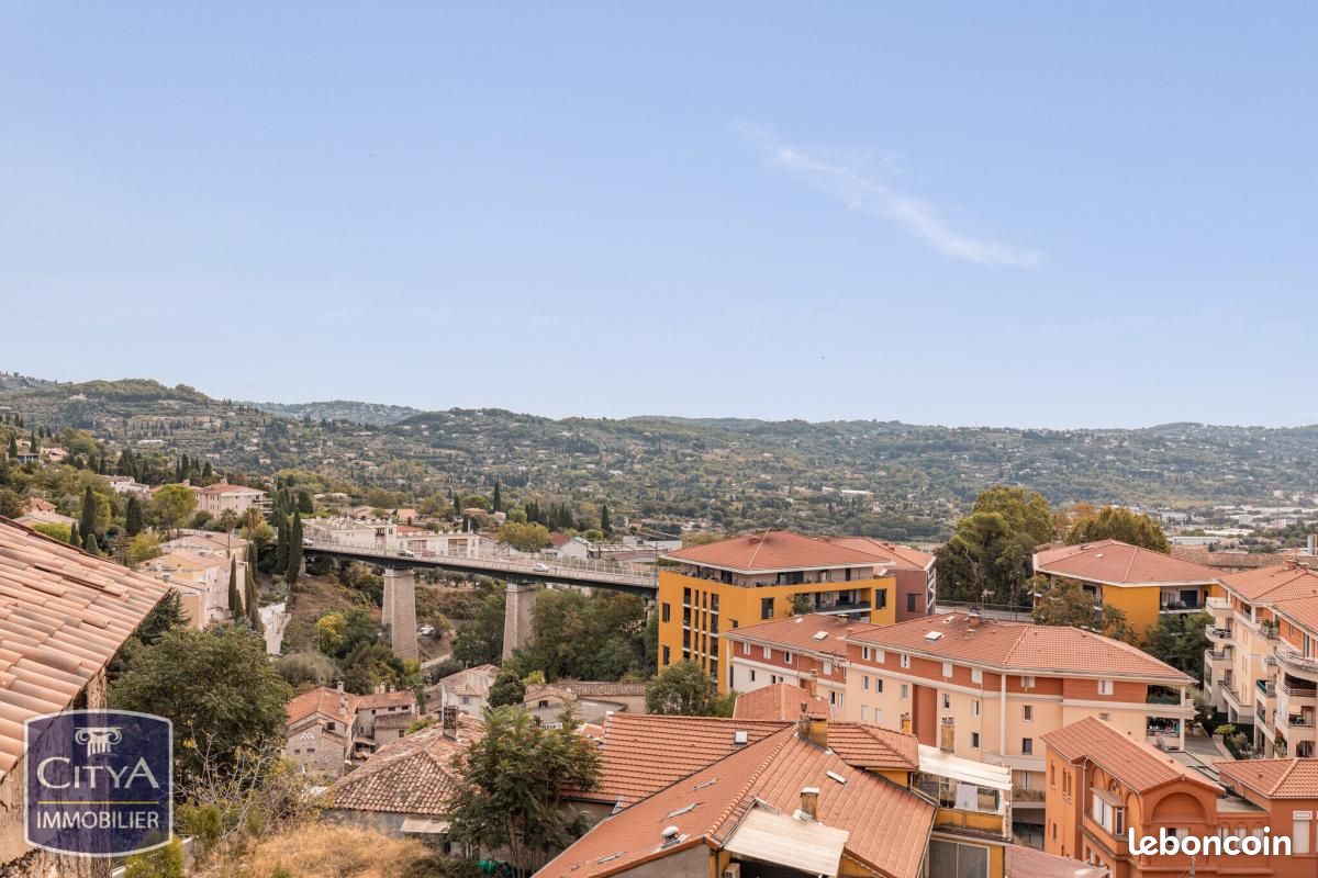 Appartement 3 pièces 43 m² · à Grasse · 43 m² · 140 000 €