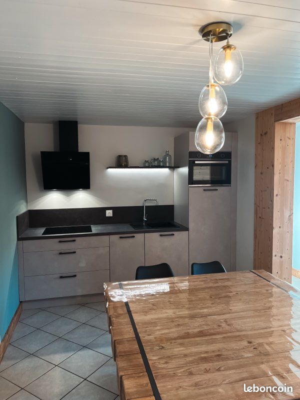 Appartement 4 pièces 58 m² · à La Léchère · 58 m² · 850 €/mois