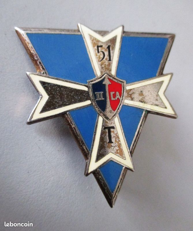 INSIGNE MILITAIRE LEGION : 2°BATAILLON du 2°REI " A.B. PARIS (refrappe