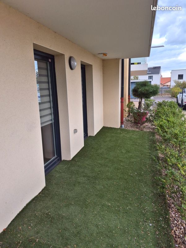 🌿 RARE À AMNÉVILLE – F3 avec 49 m² de terrasses et jardin clôturé, garage et 2 parkings (image 5)
