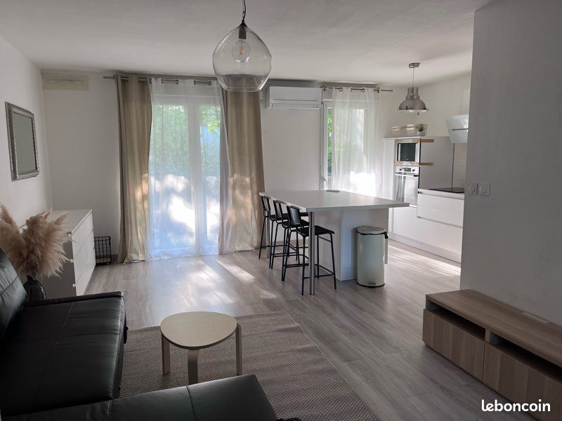 Appartement 3 pièces 60 m² · à Valence · 60 m² · 880 €