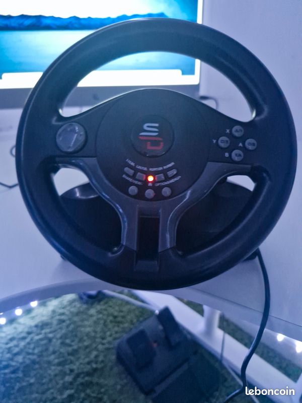 Volant superdrive (image 1)