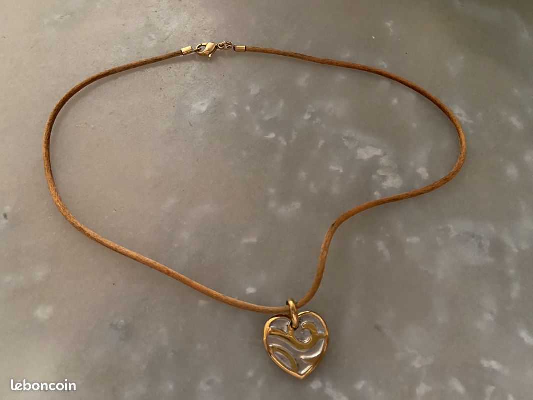 Pendentif Ancien En Forme De Coeur Plaqué Or - Bijou Vintage, Bon état D'occasion