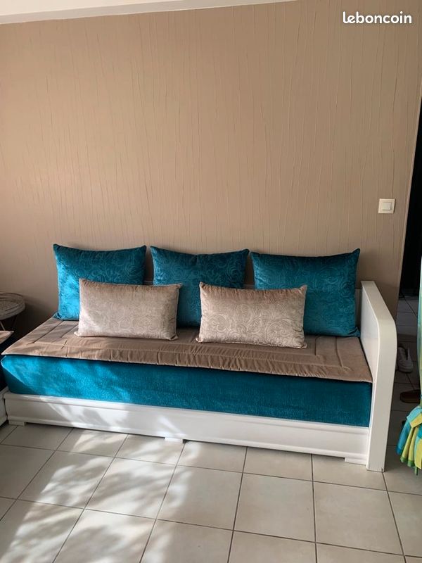 Canapé marocain traditionnel (image 2)
