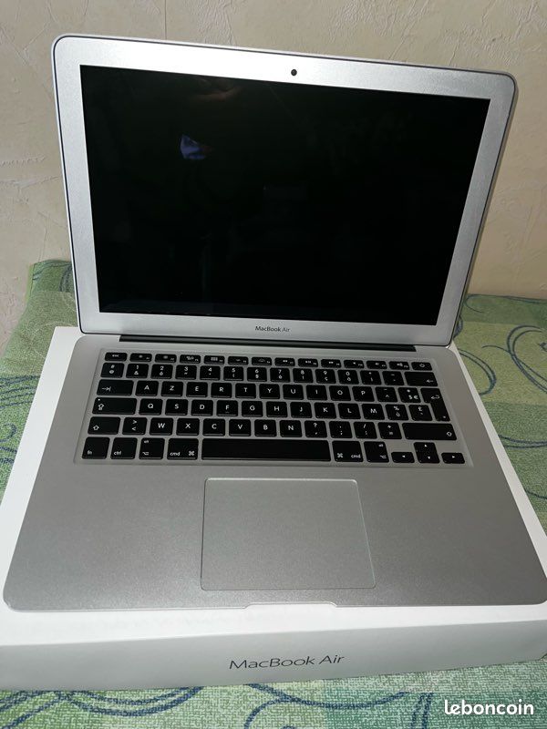 MacBook Air 13 (2017) - Core i5 1.8 GHz SSD 256 - 8 Go AZERTY - Français | Back Market
