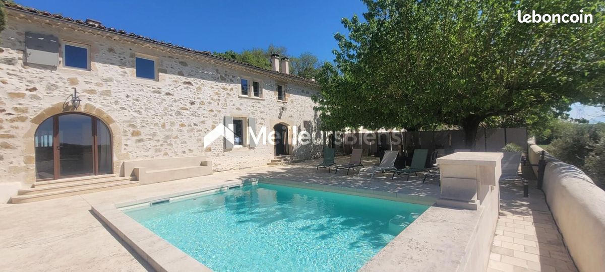 Maison 12 pièces 430 m² · à Saint-Just-d'Ardèche · 430 m² · 795 000 €