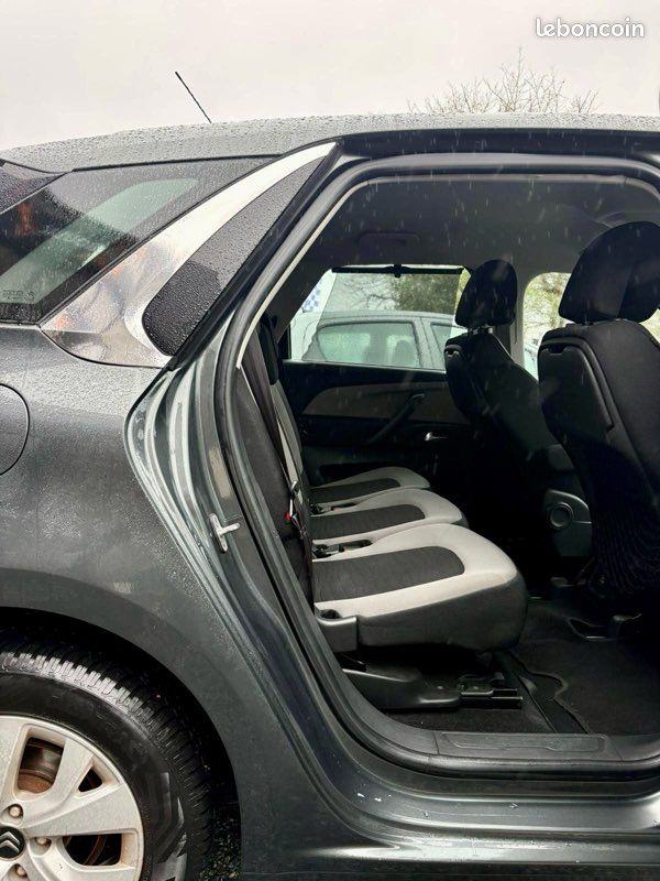 Citroën C4 Picasso 1.6 HDi 115Cv 1ERE MAIN ENTRETIEN COMPLET (image 5)