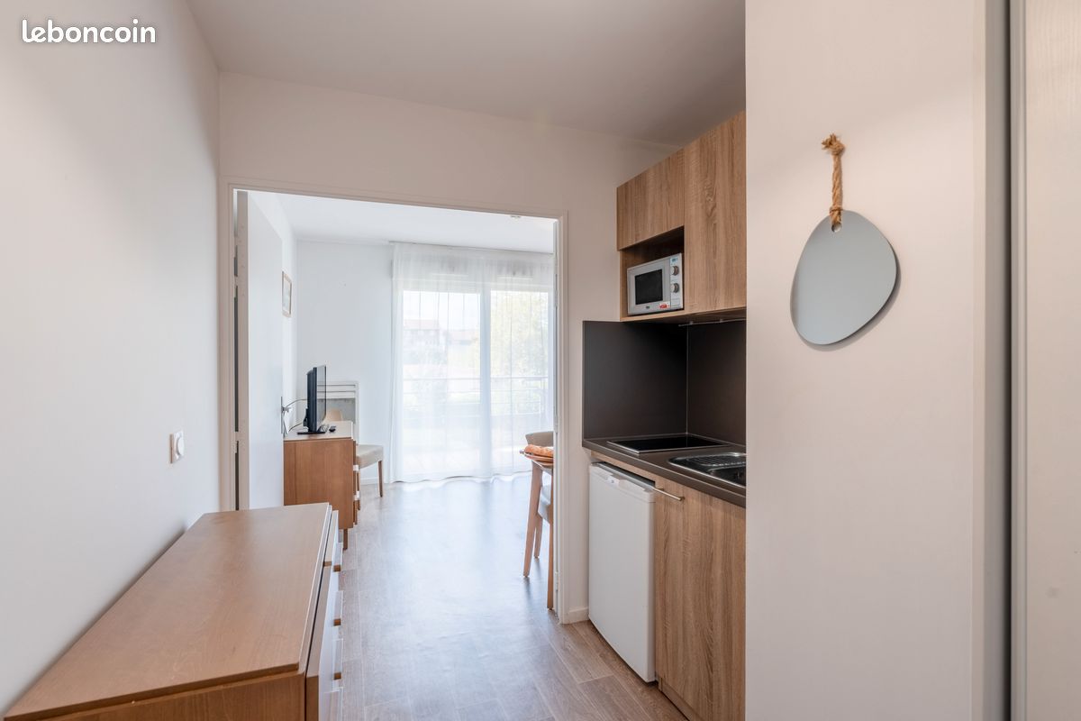 Appartement 1 pièce 27 m² · à L'Isle-d'Abeau · 27 m² · 1 080 €/mois